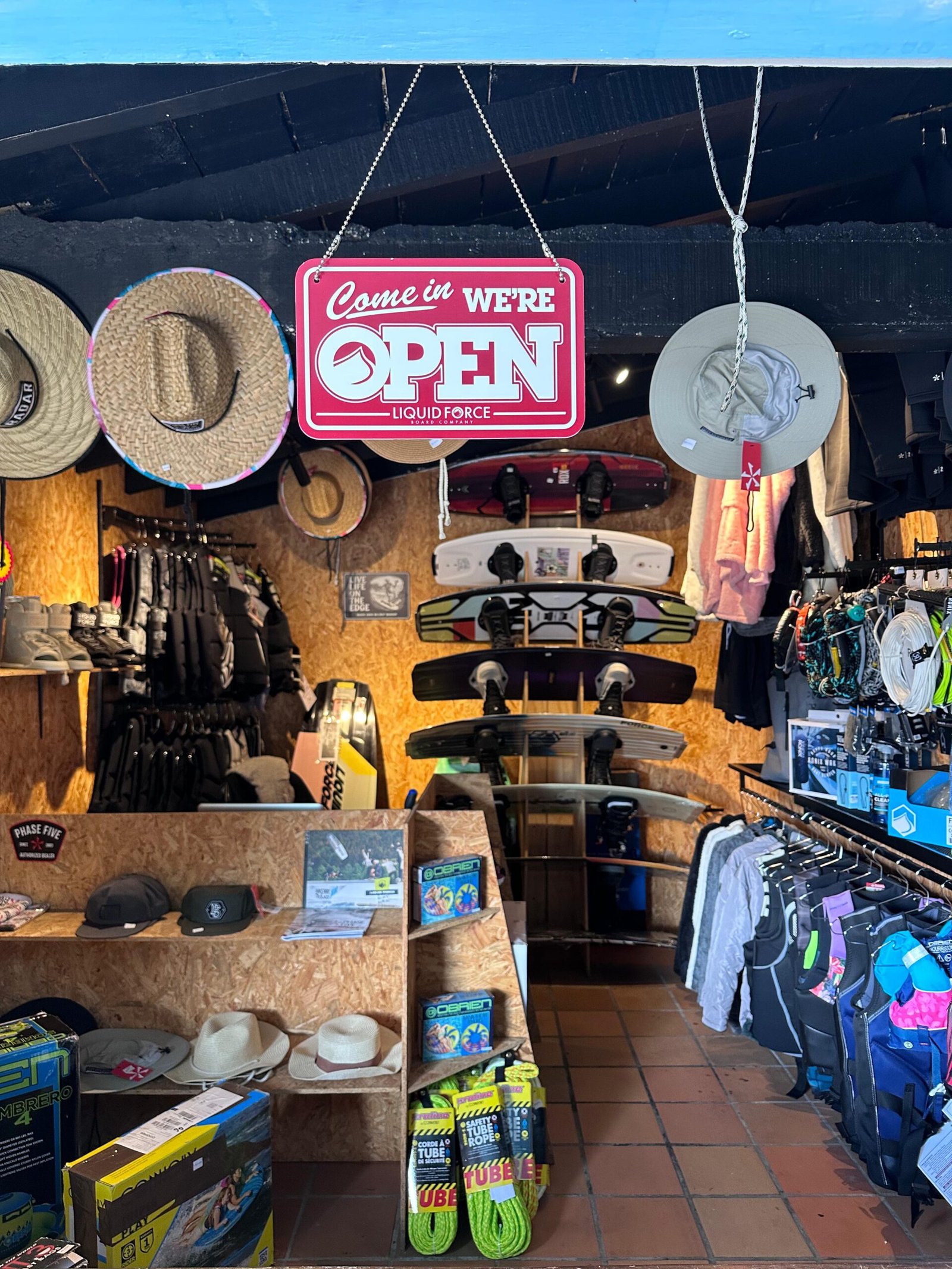 Visita nuestra tienda